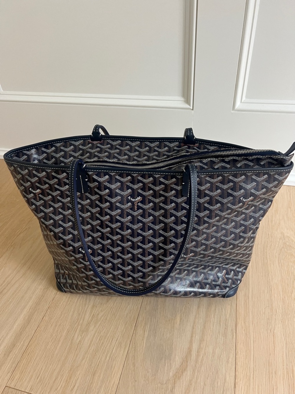 Goyard Artois MM Marine - Picture 2 of 9
